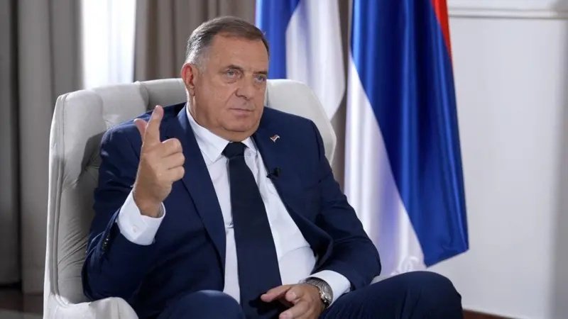 Dodik poslao brutalnu poruku Schmidtu nakon najave odlaska