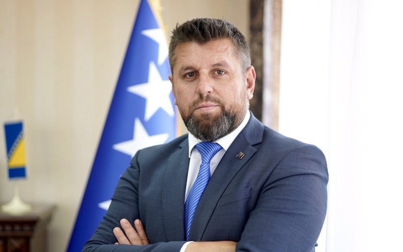 Ćamil Duraković najavio kandidaturu za predsjednika RS-a