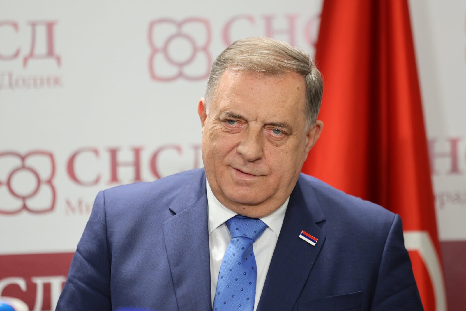 Milorad Dodik se hitno oglasio nakon Schmidtove odluke
